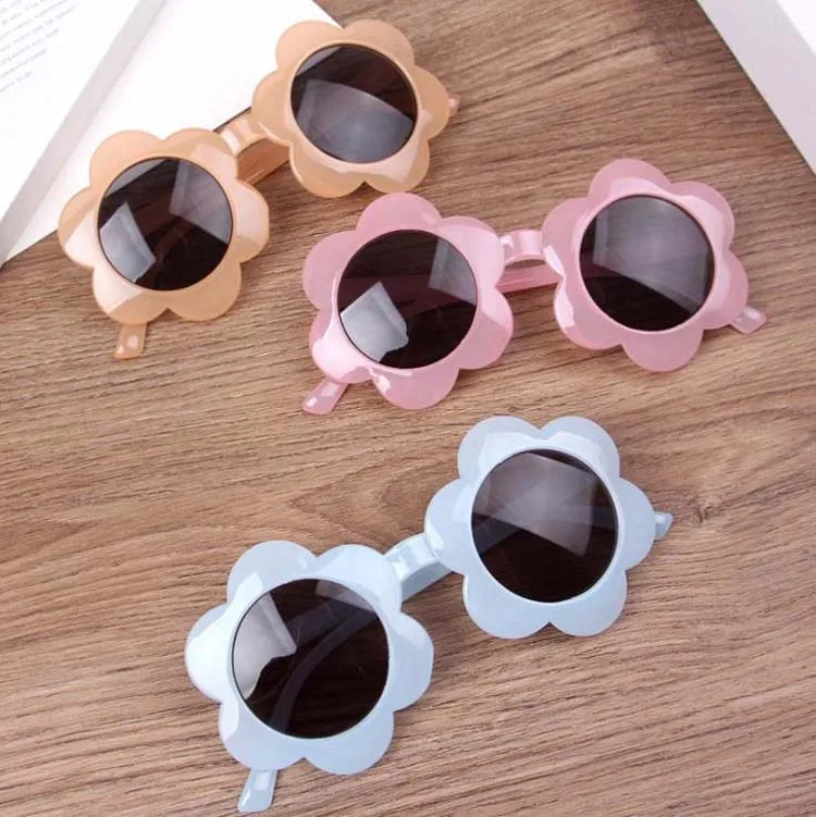 Fashion personality large frame flower children baby lovely cute sunglasses for little girls, As the picture shows
Fashion personality large frame flower children baby lovely cute sunglasses for little girls, As the picture shows
