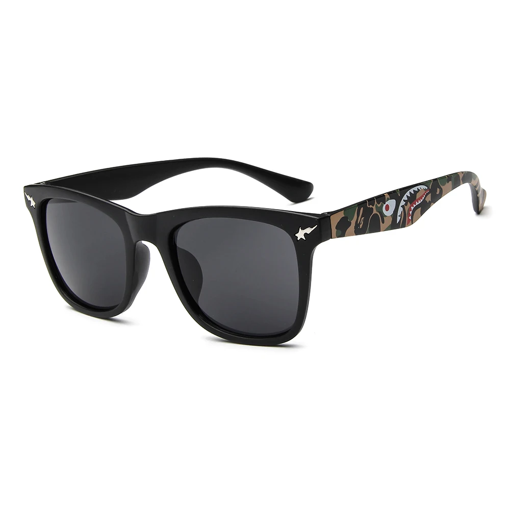 15929 Fashion pc boys branded cooling sun glass with print, As picture or custom colors
15929 Fashion pc boys branded cooling sun glass with print, As picture or custom colors