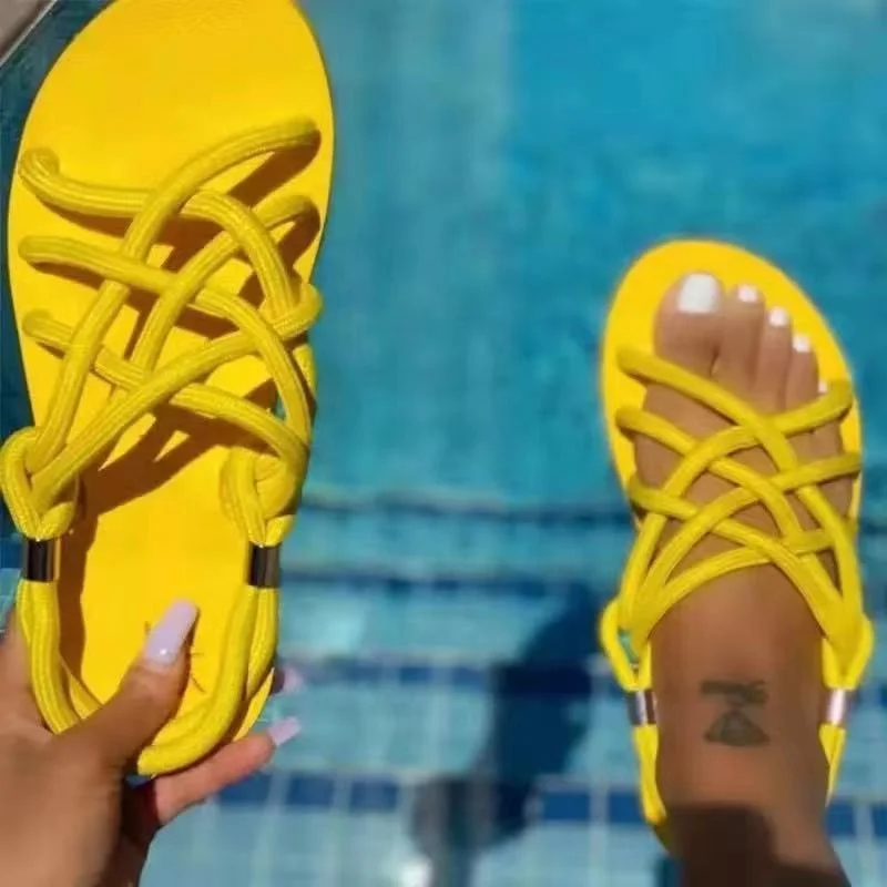 2021 New Color Fashion Summer Women Ladiess and Sandals High Quality Women Flat Nice Girl Sandal Outdoor Shoes Black Sexy PU F8
2021 New Color Fashion Summer Women Ladiess and Sandals High Quality Women Flat Nice Girl Sandal Outdoor Shoes Black Sexy PU F8