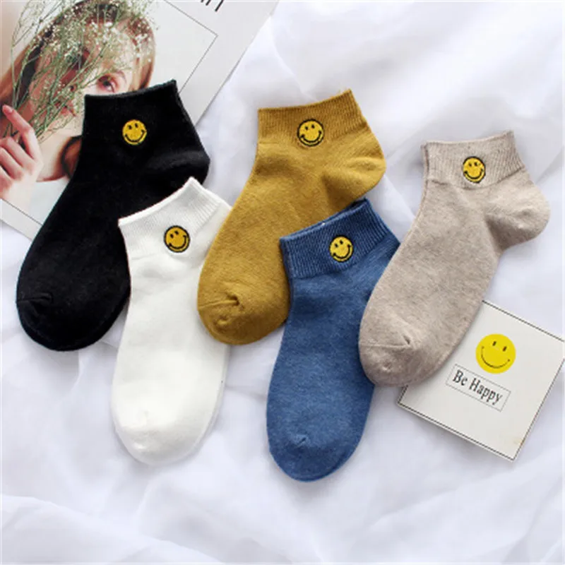 Women Socks Smile Pattern High Quality Short Sports Ventilate Socks Embroidery Spring Summer Hot Sale style Sock, Colorful
Women Socks Smile Pattern High Quality Short Sports Ventilate Socks Embroidery Spring Summer Hot Sale style Sock, Colorful