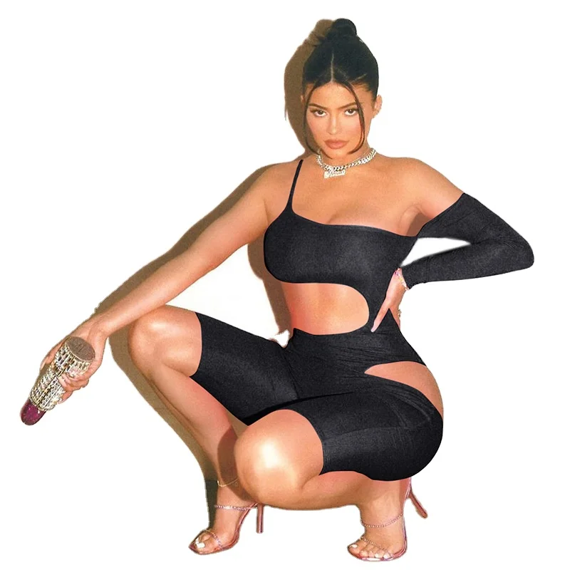 2021 women's black cut out one piece swimsuit one shoulder asymmetric sleeve beach suit slant neck tight street one piece
2021 women's black cut out one piece swimsuit one shoulder asymmetric sleeve beach suit slant neck tight street one piece