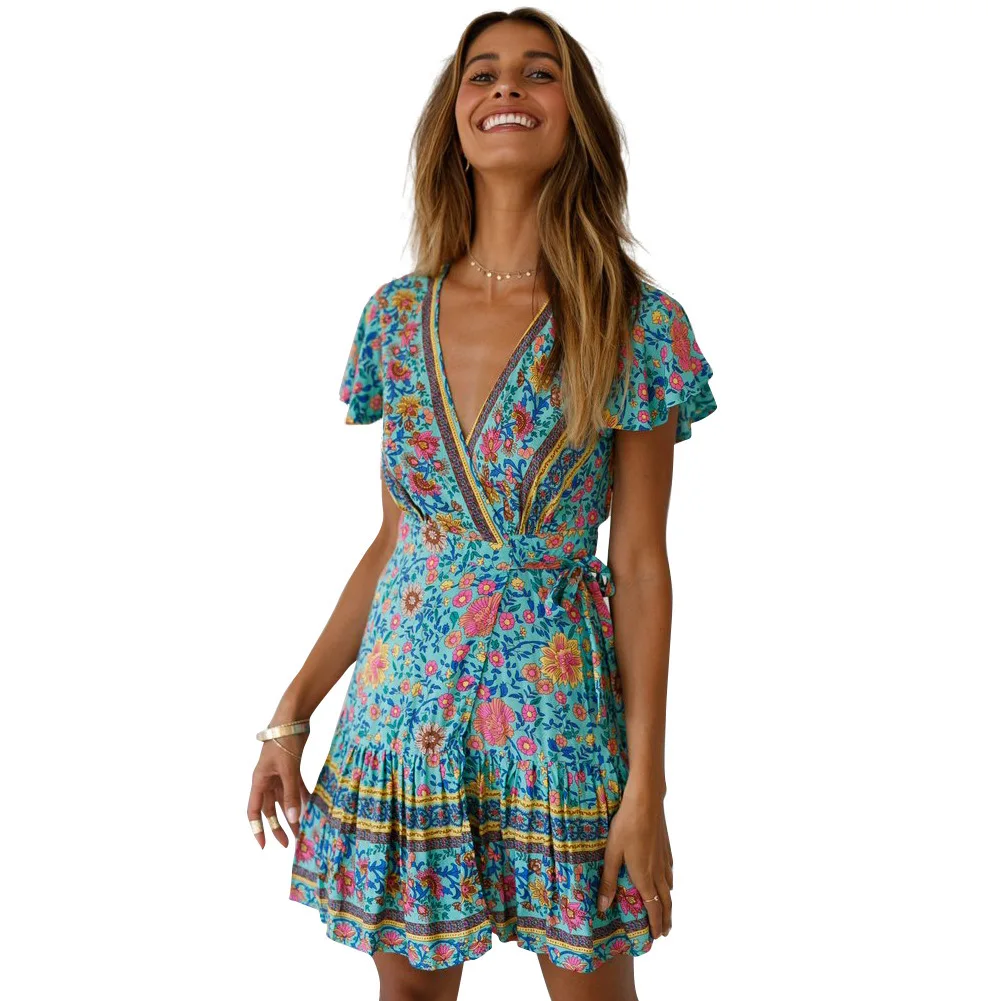 2021 summer dress bohemian beach holiday style short-sleeved deep V pleated floral dress
2021 summer dress bohemian beach holiday style short-sleeved deep V pleated floral dress
