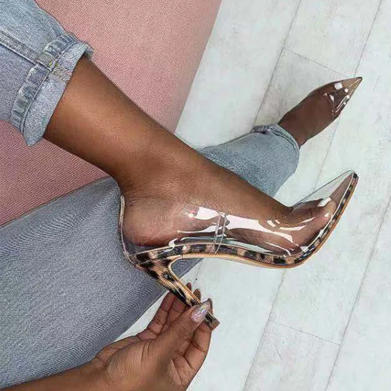 Large size transparent lady's leopard print high heels fashion for women high-helled sandals, Pictures shown
Large size transparent lady's leopard print high heels fashion for women high-helled sandals, Pictures shown
