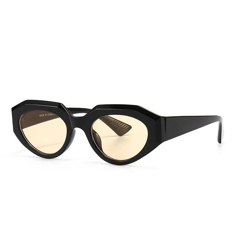 Color therapy female fashion red sunglasses for men designer cat eye custom frame gothic sunglasses
Color therapy female fashion red sunglasses for men designer cat eye custom frame gothic sunglasses