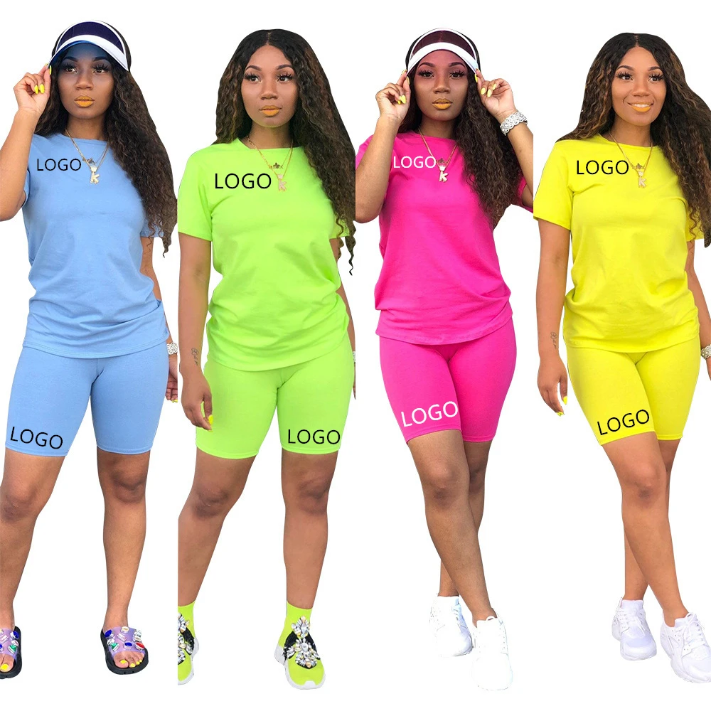 Plus Size Colorful Reflective Seamless Women Scrunch Butt T Shirt And Biker Shorts Set
Plus Size Colorful Reflective Seamless Women Scrunch Butt T Shirt And Biker Shorts Set
