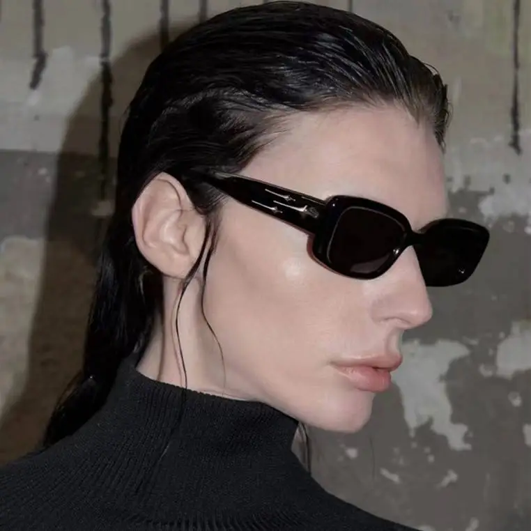 Brand Designer Vintage Y2K Sunglasses Uv400 2023 Star Sunglasses Shades Women Men Custom Logo Sunglasses Retro
Brand Designer Vintage Y2K Sunglasses Uv400 2023 Star Sunglasses Shades Women Men Custom Logo Sunglasses Retro