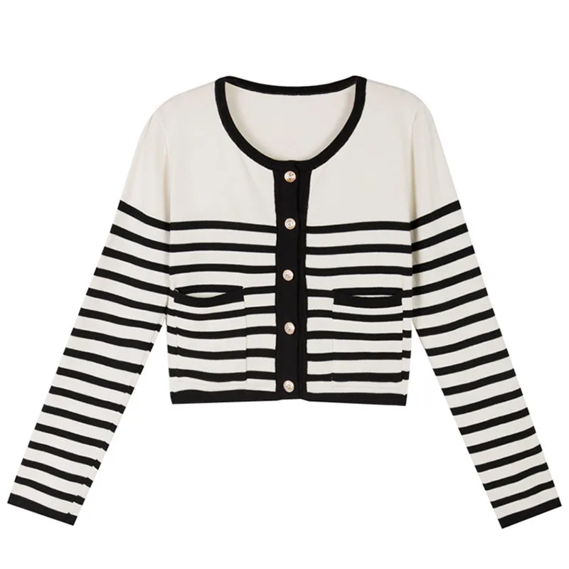 Striped Knitwear Women's Coat Spring and Autumn Thin Sweater Cardigan Short Loose Top.
Striped Knitwear Women's Coat Spring and Autumn Thin Sweater Cardigan Short Loose Top.