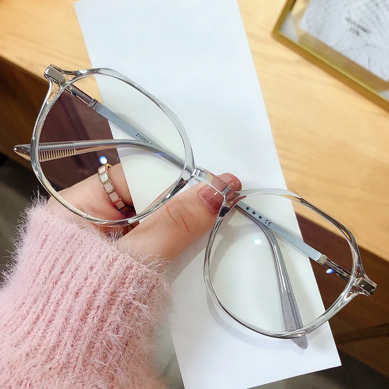 Simple Fashion Style New Anti-Blue Light Glasses Frame Retro Metal Frame Sun Glasses For Women, As the picture shows
Simple Fashion Style New Anti-Blue Light Glasses Frame Retro Metal Frame Sun Glasses For Women, As the picture shows