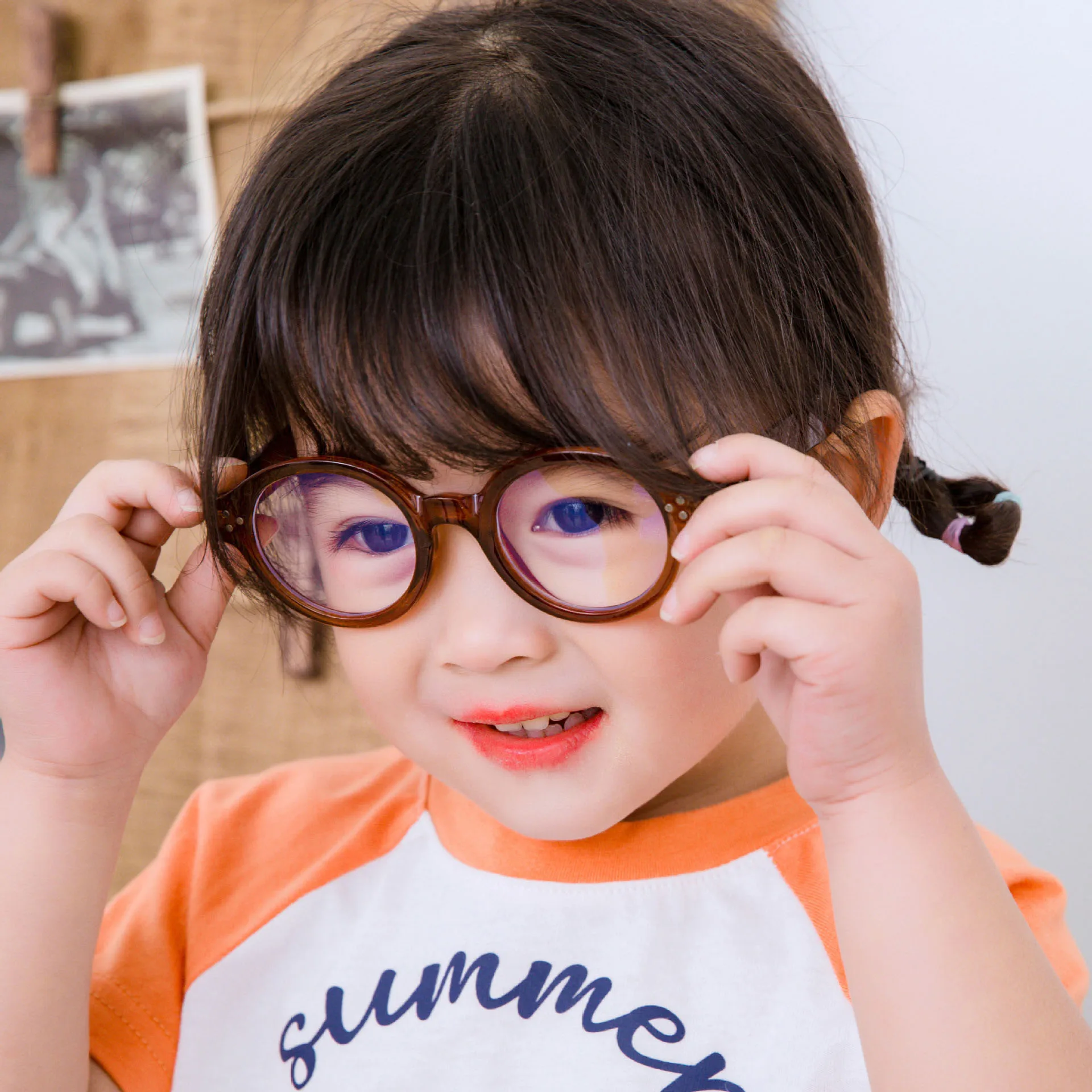 New Anti-Blue Children's glasses Retro Round Frame Flat Light Mirror Glasses for Kids 2021, Any color available
New Anti-Blue Children's glasses Retro Round Frame Flat Light Mirror Glasses for Kids 2021, Any color available