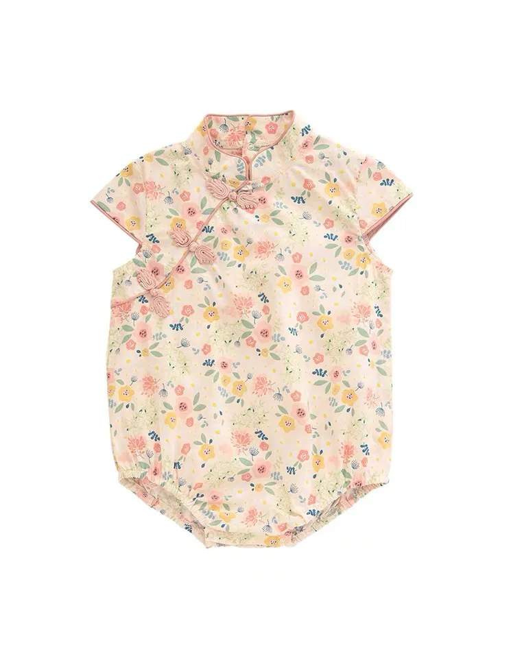 Female baby Hanfu romper baby floral cheongsam bag fart cotton short-sleeved one-piece romper
Female baby Hanfu romper baby floral cheongsam bag fart cotton short-sleeved one-piece romper