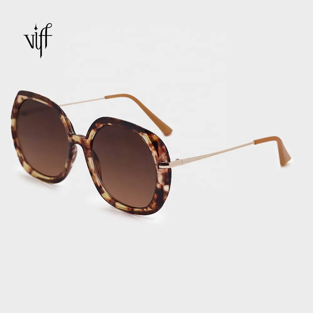 VIFF Women Oversized Sunglasses HP18059 Plastic Frame Custom Logo Vintage Sunglasses 2021
VIFF Women Oversized Sunglasses HP18059 Plastic Frame Custom Logo Vintage Sunglasses 2021