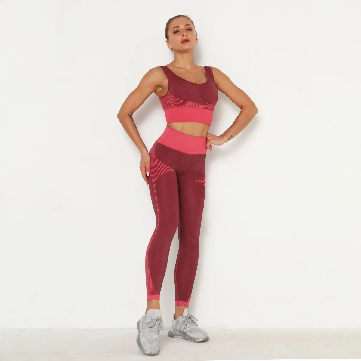 New Women Seamless Fitness Yoga Suit Lady two piece sports Wear Running Yoga Top Vest And Pants Set
New Women Seamless Fitness Yoga Suit Lady two piece sports Wear Running Yoga Top Vest And Pants Set