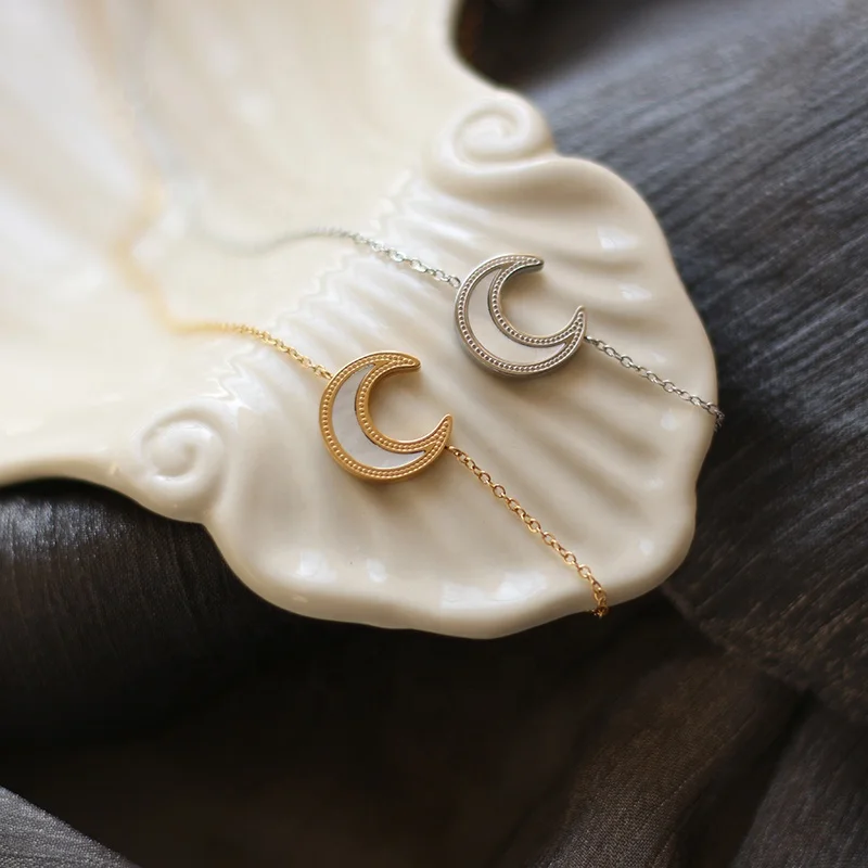 Gold and Silver Mother Of Pearl Necklace Moon Pendant Necklace Stainless Steel Pendant Necklace, Gold/silver/rose gold
Gold and Silver Mother Of Pearl Necklace Moon Pendant Necklace Stainless Steel Pendant Necklace, Gold/silver/rose gold