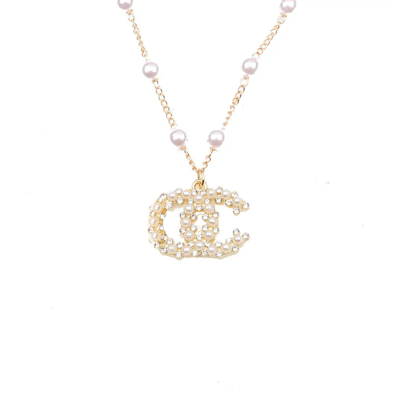 new design hot pearl diamond chain elegant fashion necklace designer letter cc pearl necklace
new design hot pearl diamond chain elegant fashion necklace designer letter cc pearl necklace