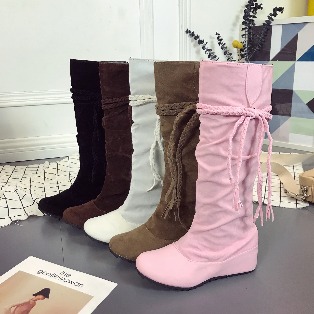 Low price professional Woman Platform Shoe Fringe Women's Long Boots Rome Style Over The Knee Boot Suede women boots
Low price professional Woman Platform Shoe Fringe Women's Long Boots Rome Style Over The Knee Boot Suede women boots
