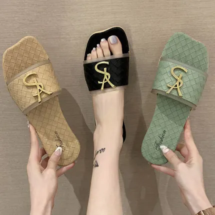 Slippers women wear flat-bottomed net red fashion sandals and slippers out in summer 2021 beach shoes seaside flip-flops
Slippers women wear flat-bottomed net red fashion sandals and slippers out in summer 2021 beach shoes seaside flip-flops