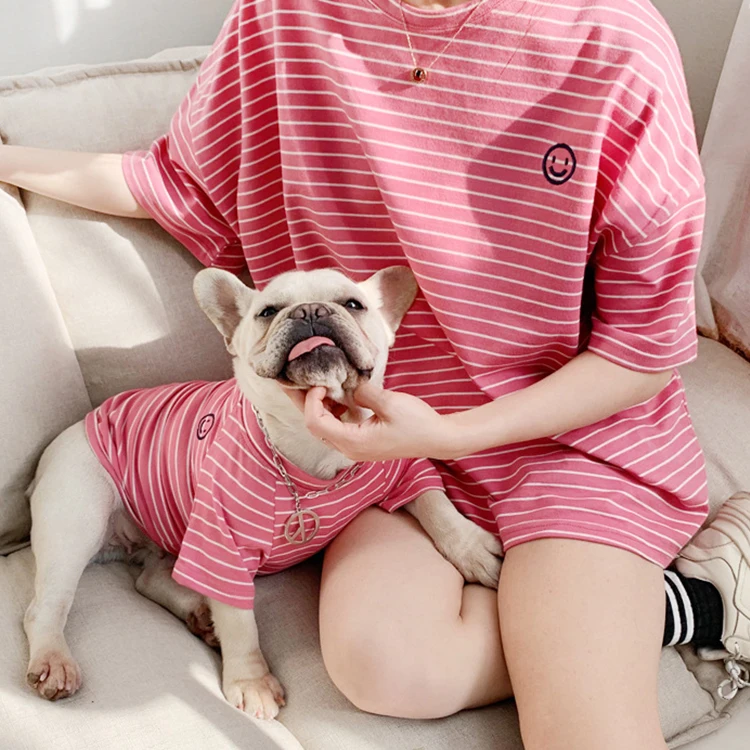 Wholesale Designer Pet Clothes Summer Simple Stripe Matching Outfits for you and Pet
Wholesale Designer Pet Clothes Summer Simple Stripe Matching Outfits for you and Pet