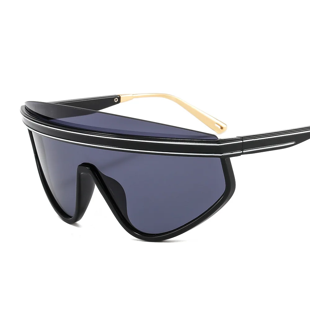 21618 2022 Newest Luxury Oversized Sunglasses for Women Trendy Sun Glasses One Piece Punk Shades Ladies Eyewear Fashion
21618 2022 Newest Luxury Oversized Sunglasses for Women Trendy Sun Glasses One Piece Punk Shades Ladies Eyewear Fashion