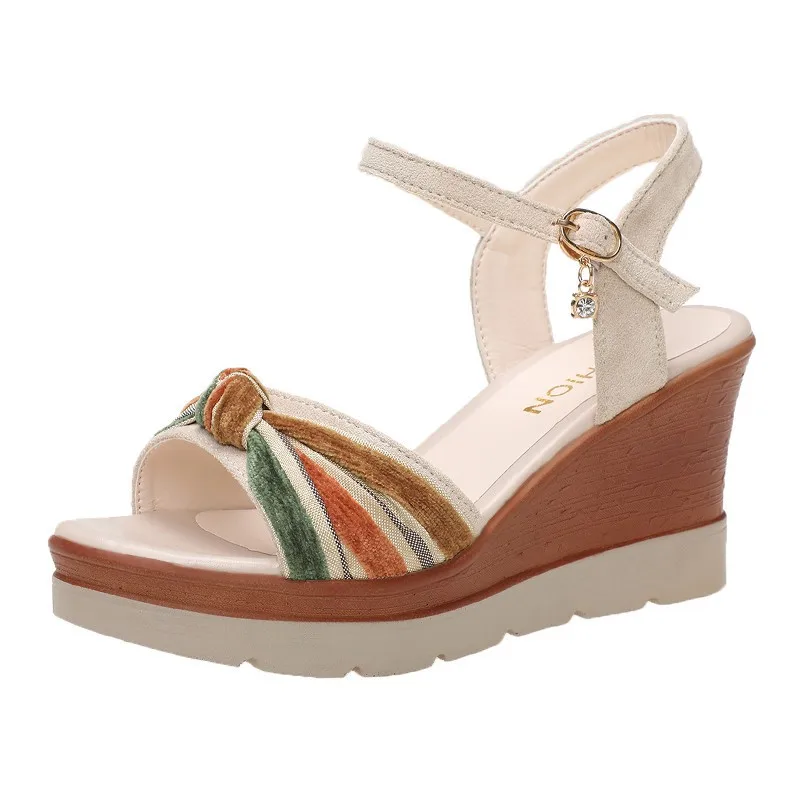 Factory Sale Ladies Summer Street Sandals Color Matching Open Toe Knotted Hollow Ankle Belt Buckle Women Wedge Sandals
Factory Sale Ladies Summer Street Sandals Color Matching Open Toe Knotted Hollow Ankle Belt Buckle Women Wedge Sandals