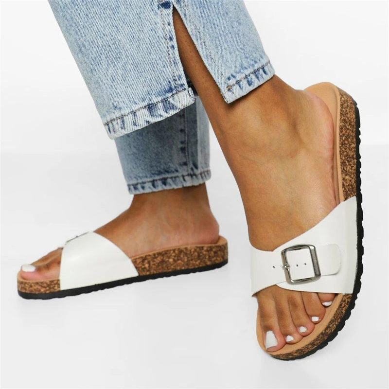 New Fashion Slipper for Women Sandal PU Leather Buckle Ladies Slipper Black Summer Flat Slides Slippers for Women Sandal Shoes
New Fashion Slipper for Women Sandal PU Leather Buckle Ladies Slipper Black Summer Flat Slides Slippers for Women Sandal Shoes