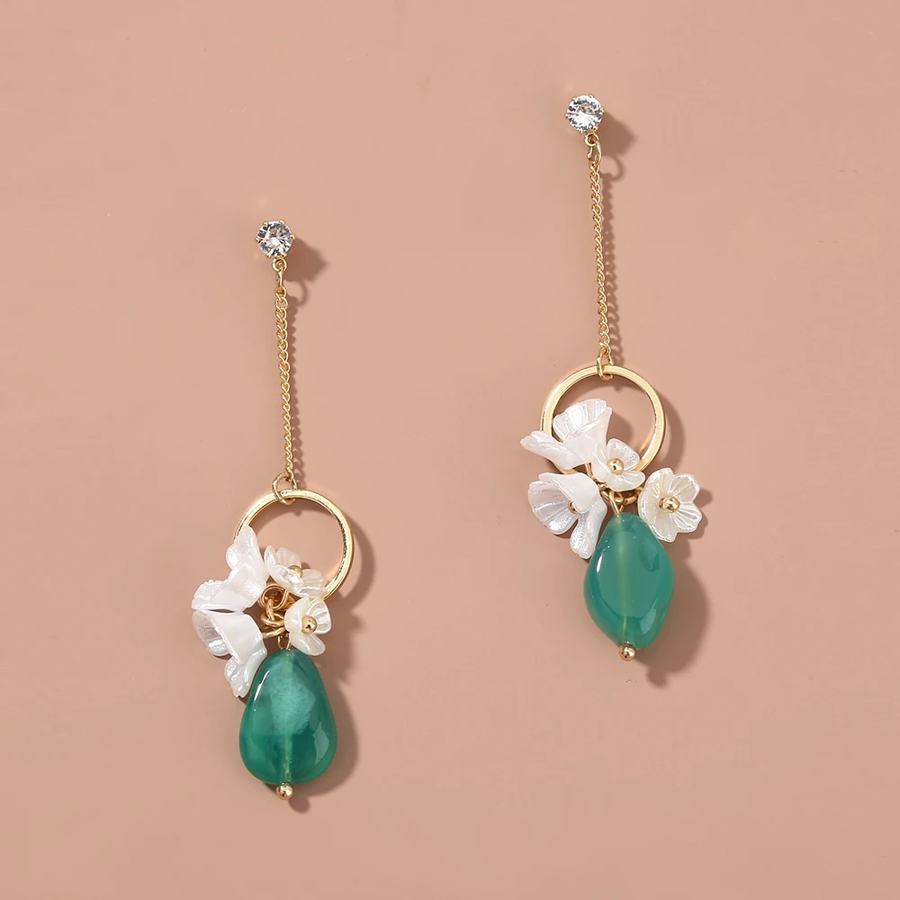 Green Water Drop Natural Stone Earrings Pearl Flower Diamond Women's Jewelry S925 Earrings
Green Water Drop Natural Stone Earrings Pearl Flower Diamond Women's Jewelry S925 Earrings