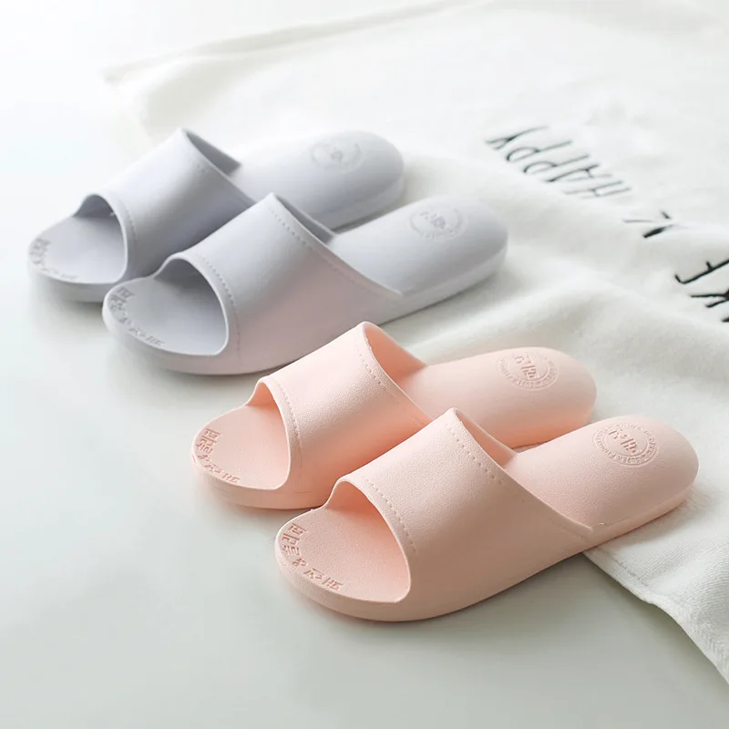 Wholesale Home Bathroom Slippers for Men and Women Stylish Indoor and Outdoor Beach Slippers 
Wholesale Home Bathroom Slippers for Men and Women Stylish Indoor and Outdoor Beach Slippers