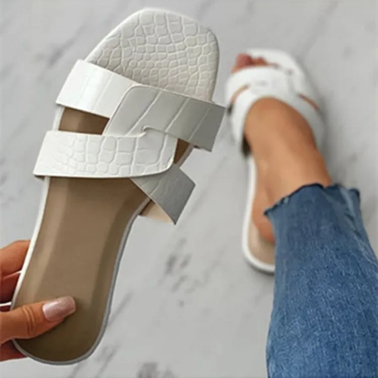 Hot Outdoors Women Summer Slides High Quality Open Toe Flat Casual Slipper Leisure Sandal Female Beach Flip Flops Size 36-42
Hot Outdoors Women Summer Slides High Quality Open Toe Flat Casual Slipper Leisure Sandal Female Beach Flip Flops Size 36-42