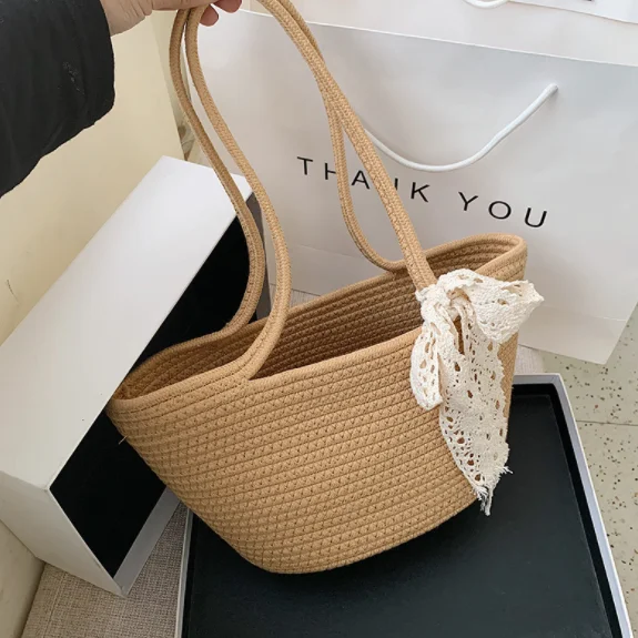 New Round Rattan Bag Beach Shoulder Tote Bag Fashion Art And Fresh Female Wholesale Straw Bags with lace
New Round Rattan Bag Beach Shoulder Tote Bag Fashion Art And Fresh Female Wholesale Straw Bags with lace