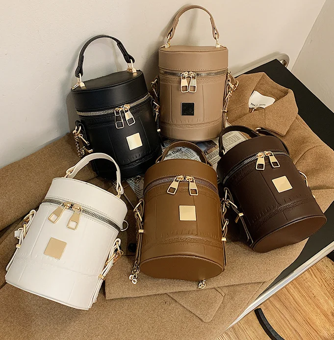 New Arrivals 2021 Retro Round Bucket Handbags Women's Purses PU leather Crossbody bag Female, 5 colors
New Arrivals 2021 Retro Round Bucket Handbags Women's Purses PU leather Crossbody bag Female, 5 colors