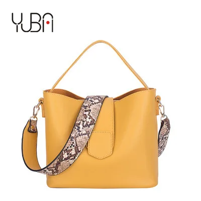 2021 New Arrival Korean Simple Shoulder Large Capacity Ladies Bucket Handbags Women Crossbody Bag, Customized color
2021 New Arrival Korean Simple Shoulder Large Capacity Ladies Bucket Handbags Women Crossbody Bag, Customized color