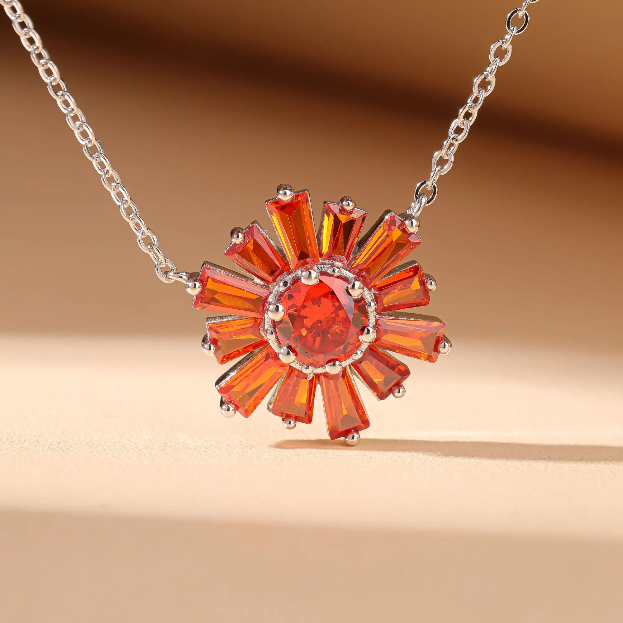European And American Fashion Hot Style Sterling Silver Orange Necklace Pendant Jewelry
European And American Fashion Hot Style Sterling Silver Orange Necklace Pendant Jewelry