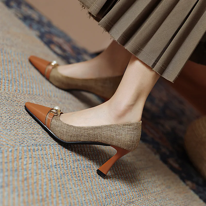 2021 Spring Latest Fashion Square Head Plaids PU Patchwork Ladies Commuter High Heels, Black/brown
2021 Spring Latest Fashion Square Head Plaids PU Patchwork Ladies Commuter High Heels, Black/brown