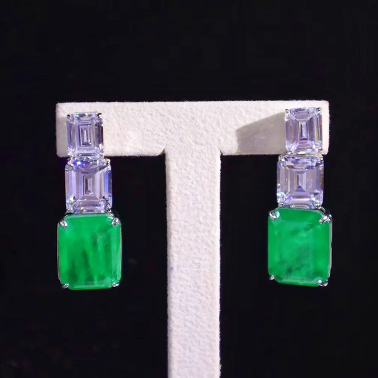 High Quality Emerald Cubic Zirconia Geometric Charm Earrings For Women, Green and white
High Quality Emerald Cubic Zirconia Geometric Charm Earrings For Women, Green and white