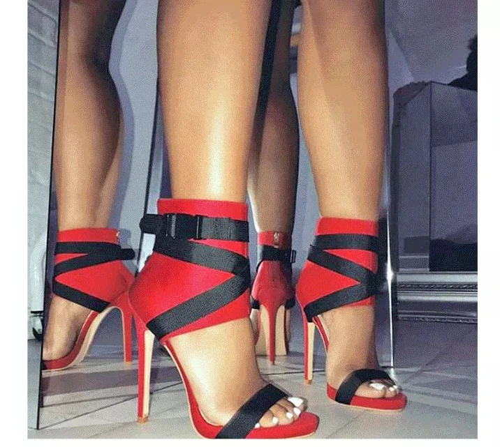 Women Sandals Luxury Party Elegant Wedding Heels Sexy Pumps Women Comfortable Non-slip Sandals 11.5cm Shoes big size
Women Sandals Luxury Party Elegant Wedding Heels Sexy Pumps Women Comfortable Non-slip Sandals 11.5cm Shoes big size