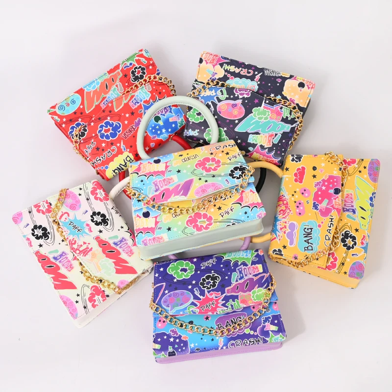 Graffiti handbag PU ladies large volume fashion cool shoulder bag Wholesale, 6 colors
Graffiti handbag PU ladies large volume fashion cool shoulder bag Wholesale, 6 colors