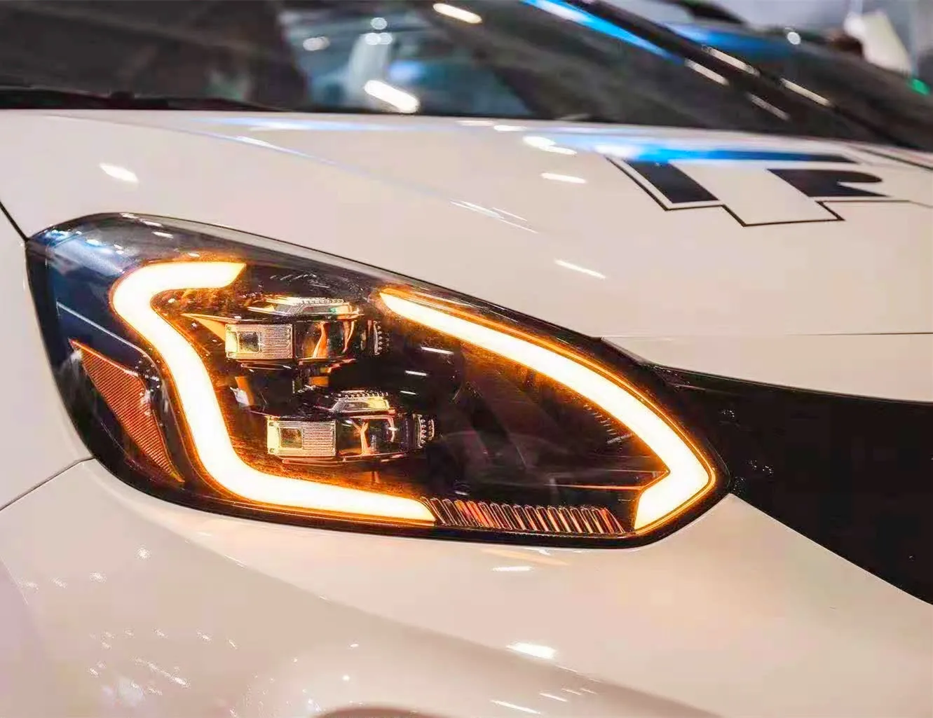 Guangzhou Car Parts Wholesale Business GT Style Car LED Headlight Lamp For HONDA FIT 2010-2021
Guangzhou Car Parts Wholesale Business GT Style Car LED Headlight Lamp For HONDA FIT 2010-2021