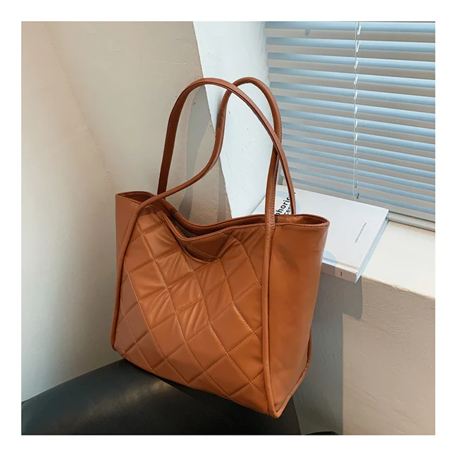 Large Capacity Diamond Lattice Embroidery Shoulder Armpit Purses 2021 Fashion Ins Sac Main a Femme Handbags For Women Luxury
Large Capacity Diamond Lattice Embroidery Shoulder Armpit Purses 2021 Fashion Ins Sac Main a Femme Handbags For Women Luxury