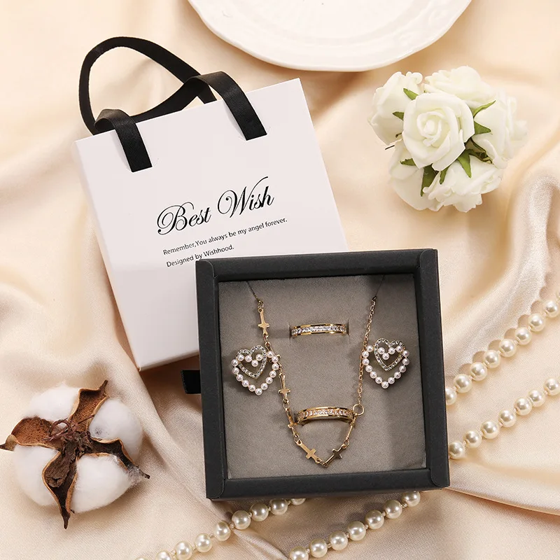 Ready to ship stock jewelry packaging box with foam inside add your own logo custom paper packaging boxes
Ready to ship stock jewelry packaging box with foam inside add your own logo custom paper packaging boxes