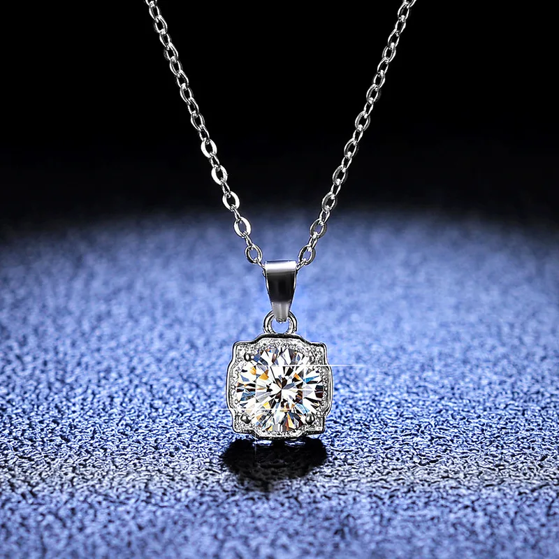 Luxury Wedding Necklace Silver 925 Original Brilliant Cut Diamond Test Past 1 Carat D Color Moissanite Gemstone Pendant Necklace
Luxury Wedding Necklace Silver 925 Original Brilliant Cut Diamond Test Past 1 Carat D Color Moissanite Gemstone Pendant Necklace
