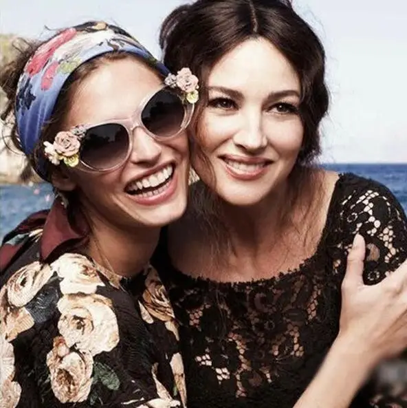 Fashion Ladies Vintage Designer Baroque Sunglass Luxury Rose Flower Sunglasses Shades For Women, As pictures or customized color
Fashion Ladies Vintage Designer Baroque Sunglass Luxury Rose Flower Sunglasses Shades For Women, As pictures or customized color