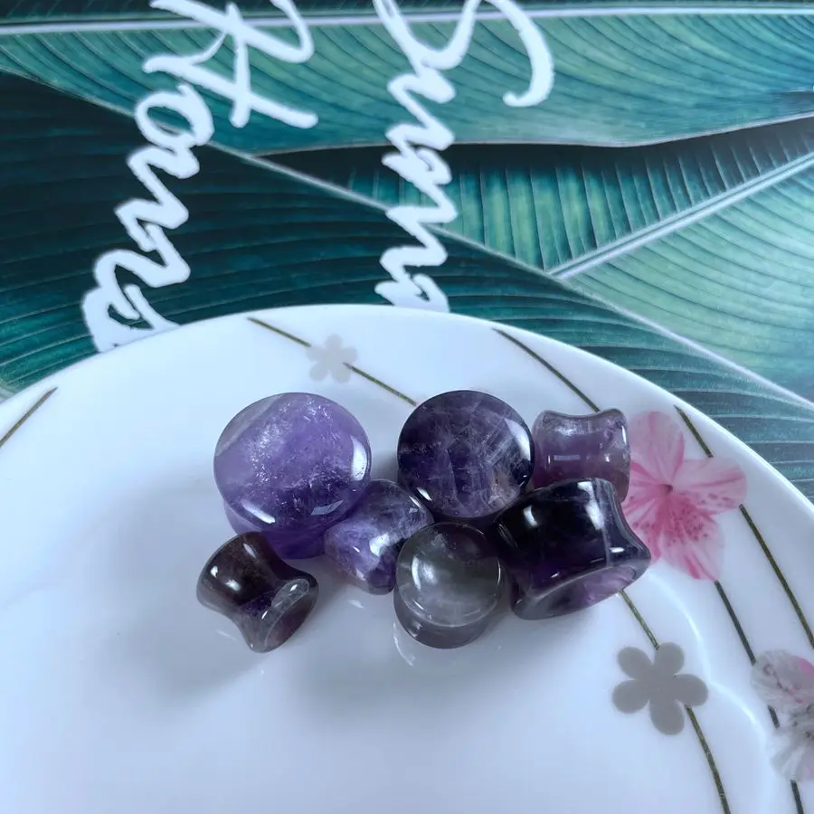 Natural Stone Ear Plug Natural Purple Amethyst Concave Convex Plug Stone Ear Plug for Women Men Body Jewelry
Natural Stone Ear Plug Natural Purple Amethyst Concave Convex Plug Stone Ear Plug for Women Men Body Jewelry