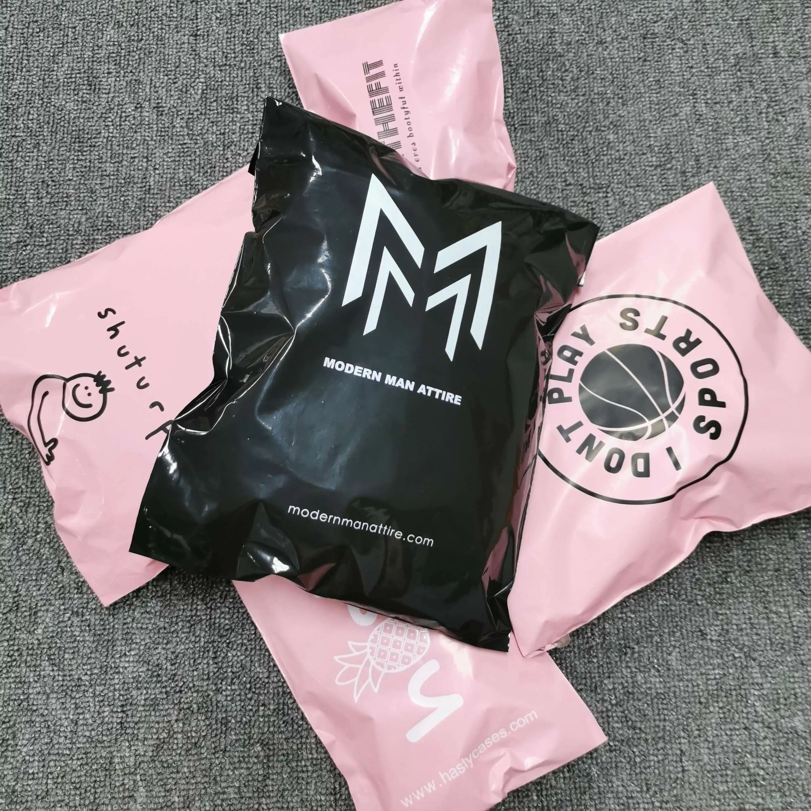 Strong Adhesive Custom black color plastic compostable mailing bags Mailer Bag with logo
Strong Adhesive Custom black color plastic compostable mailing bags Mailer Bag with logo