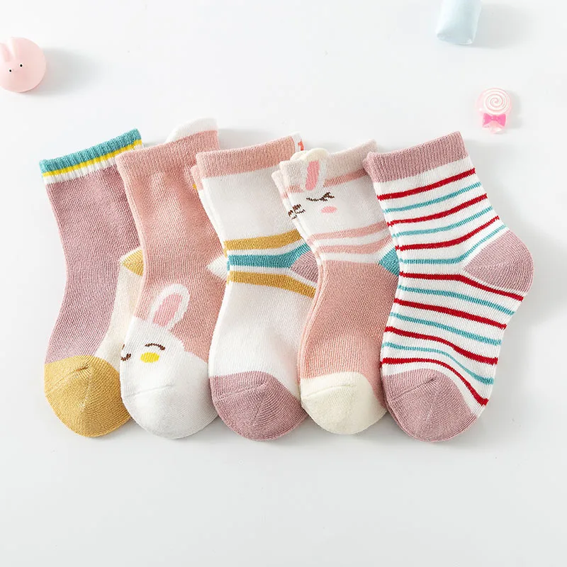 free shipping 5 Pair/bag Baby Kids Soft Cotton Socks Cute Cartoon Warm Stripe Dots Fashion Sport Socks Autumn Winter Gift, As photo
free shipping 5 Pair/bag Baby Kids Soft Cotton Socks Cute Cartoon Warm Stripe Dots Fashion Sport Socks Autumn Winter Gift, As photo
