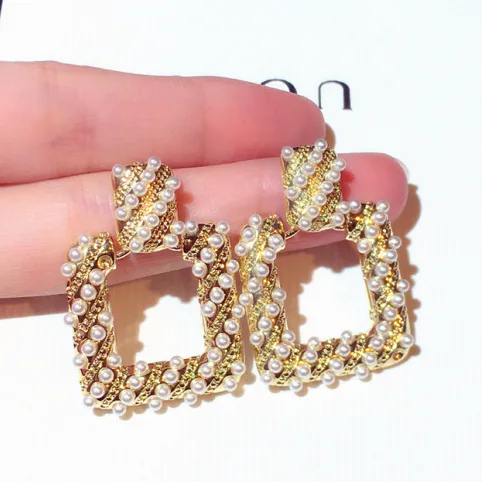 New fashion Korean 925 silver needle exaggerated real gold plated pearl drop earrings, As pic
New fashion Korean 925 silver needle exaggerated real gold plated pearl drop earrings, As pic