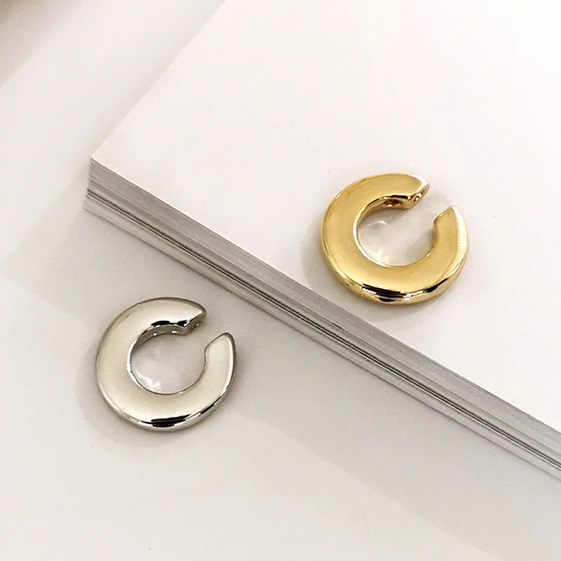 Chunky Solid Gold Ear Cuff Round Circle Geometric Earrings for Women Minimalist Cartilage Earrings Without Piercing 2019 Jewelry
Chunky Solid Gold Ear Cuff Round Circle Geometric Earrings for Women Minimalist Cartilage Earrings Without Piercing 2019 Jewelry
