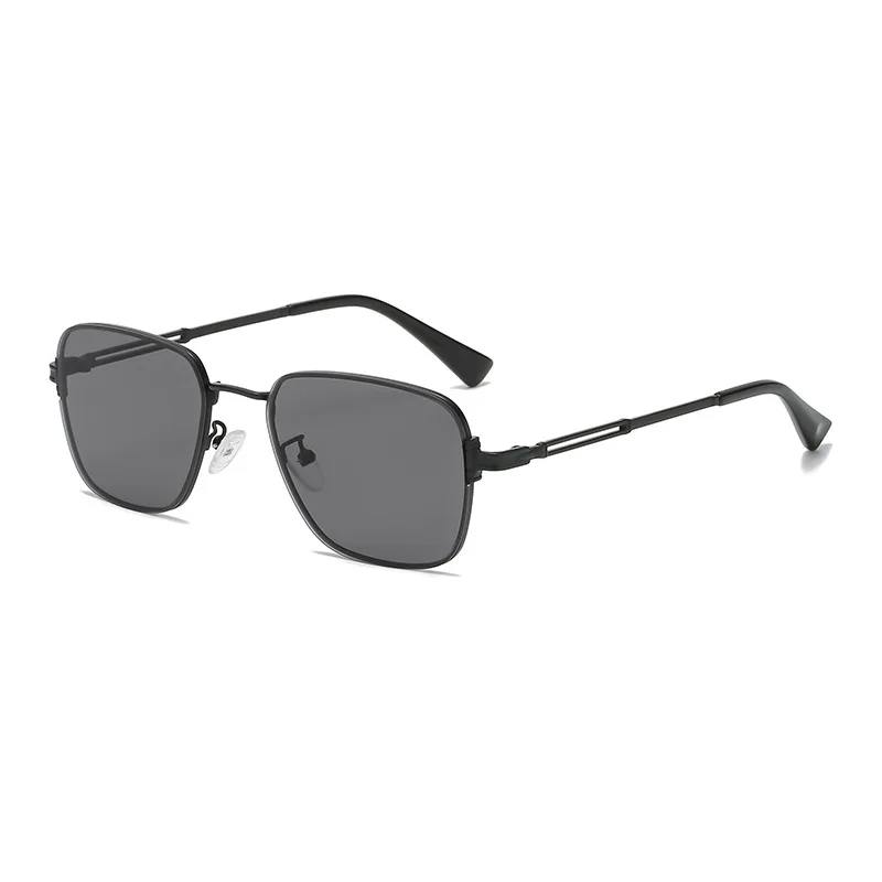 New arrival euroepan fashionable trendy man hot selling vintage metal small black sunglasses 2021 square
New arrival euroepan fashionable trendy man hot selling vintage metal small black sunglasses 2021 square