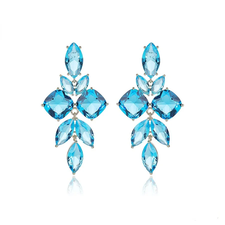 Ysearring-969 Xuping jewelry simple light luxury European and Japanese Korean edition of the new crystal 18K gold earrings
Ysearring-969 Xuping jewelry simple light luxury European and Japanese Korean edition of the new crystal 18K gold earrings