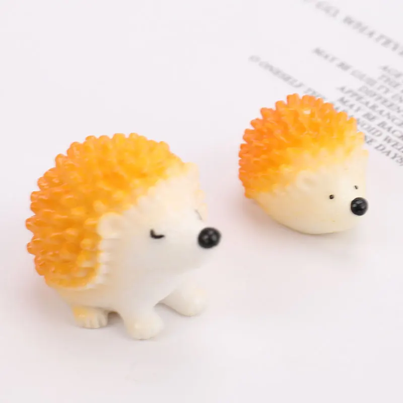 2pcs/Set Miniature Ornament Hedgehog Set Decor Fairy Garden Hot Mini Hedgehog Figurines For Home Decoration Supplies
2pcs/Set Miniature Ornament Hedgehog Set Decor Fairy Garden Hot Mini Hedgehog Figurines For Home Decoration Supplies