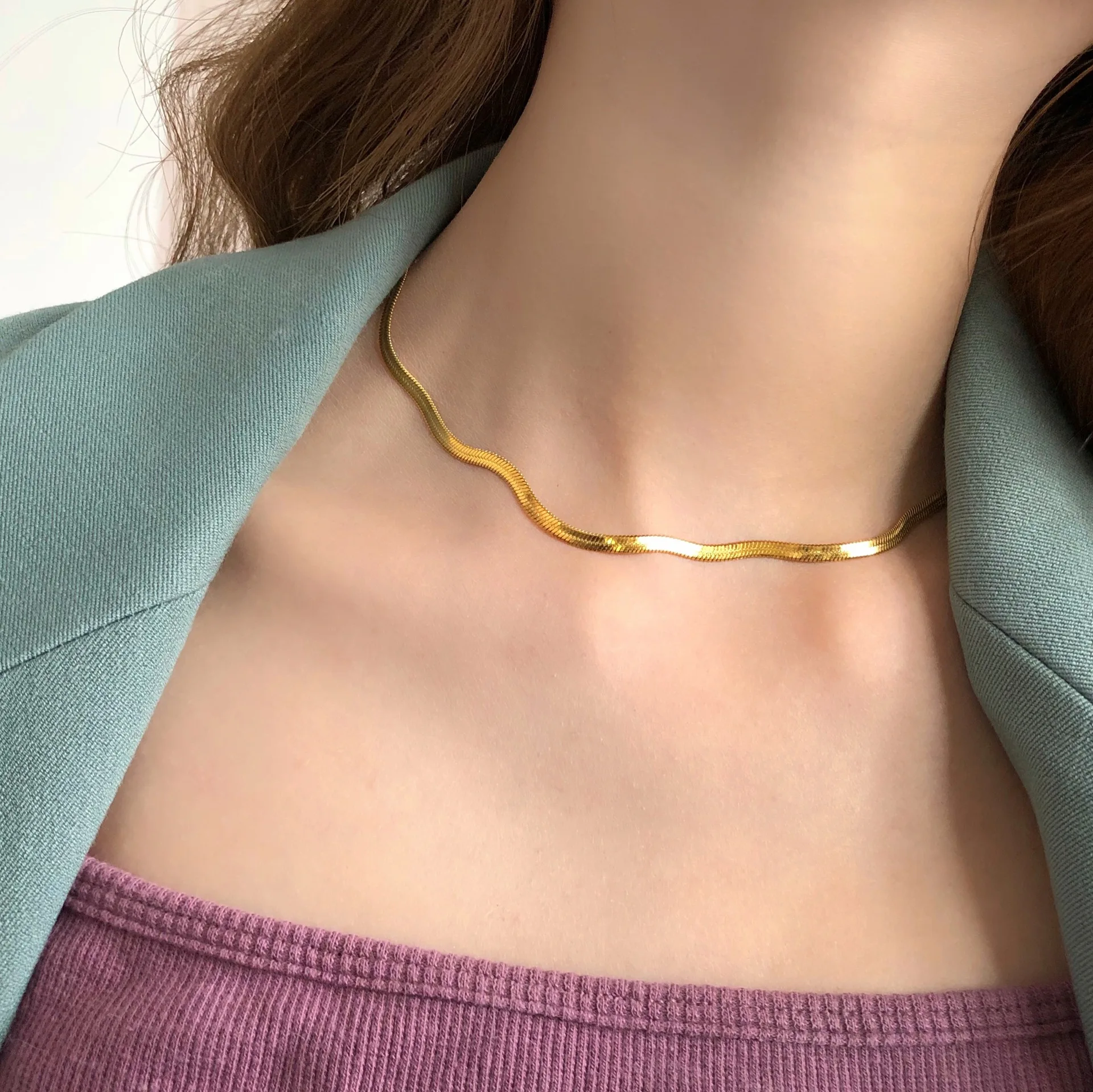 Women Men Vacuum Plated 18k Gold Flat Snake Chain Necklace Stainless Steel Flexible Flat Press Herringbone Chain Necklace
Women Men Vacuum Plated 18k Gold Flat Snake Chain Necklace Stainless Steel Flexible Flat Press Herringbone Chain Necklace