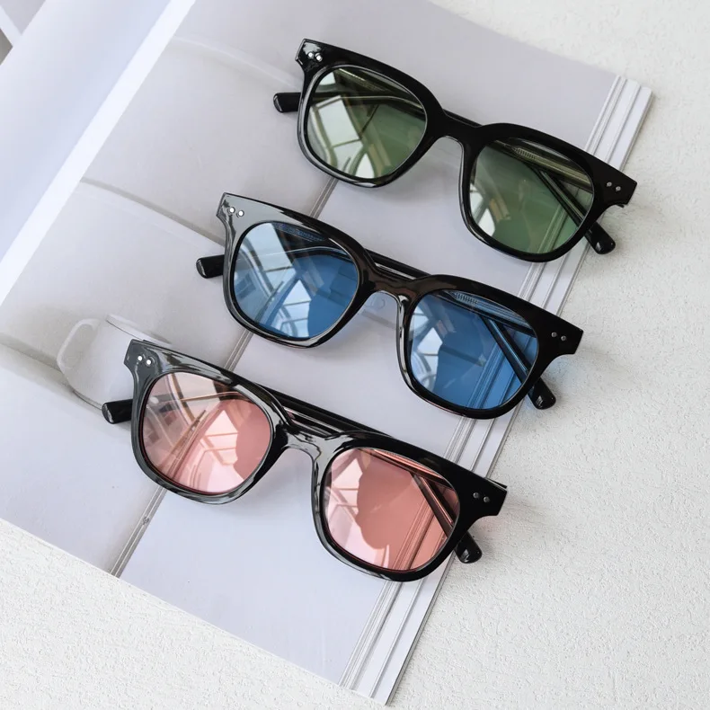 2022 High quality classic vintage big frame square sunglasses men brand designer square polarized sunglasses
2022 High quality classic vintage big frame square sunglasses men brand designer square polarized sunglasses